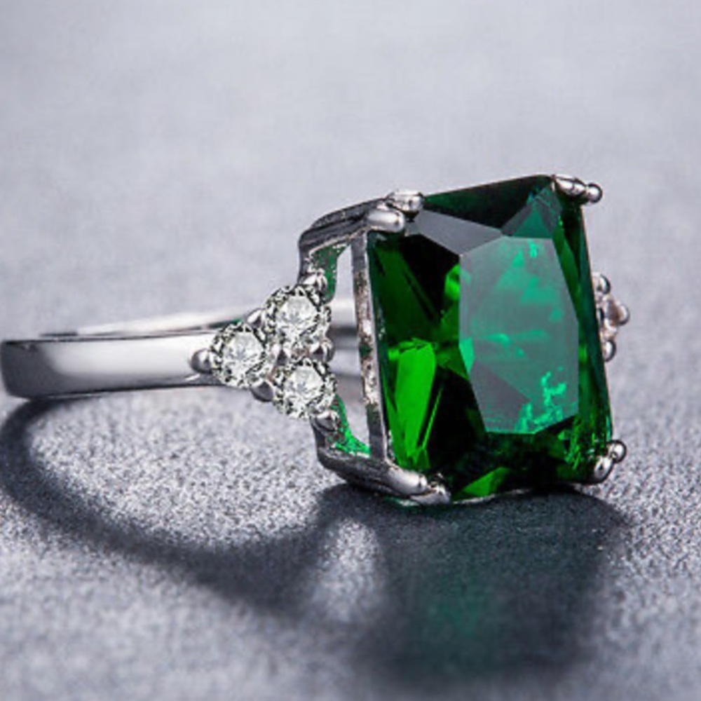 NEW 925 Silver Princess Cut Emerald Ring Size 6-10 - Picture 4 of 5